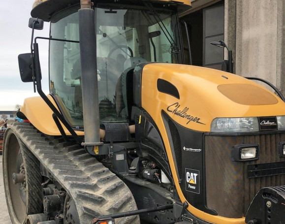 CHALLENGER MT 745 B