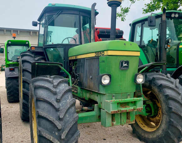 JOHN DEERE 3650