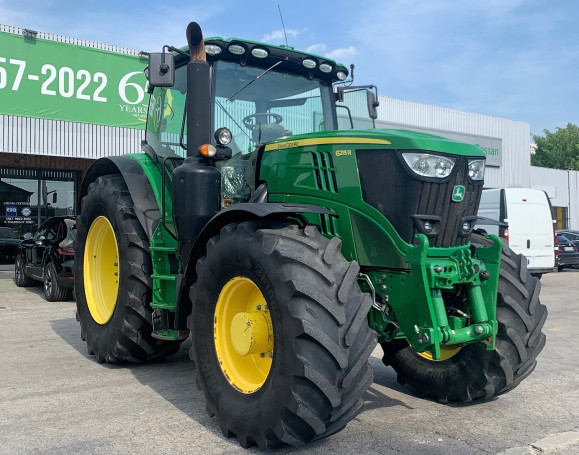 JOHN DEERE 6215 R