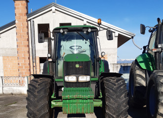 JOHN DEERE 6820